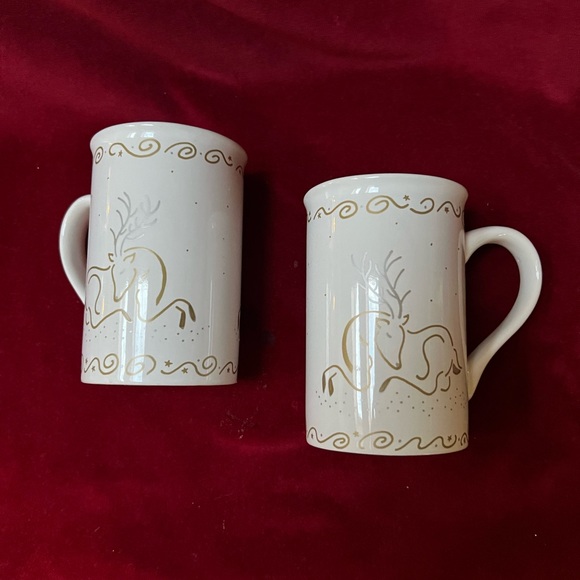 THINK GIFTS!! 2 - KIC Terri Fosson 10oz. Christmas Mug. Gold and Silver Reindeer - Picture 2 of 8